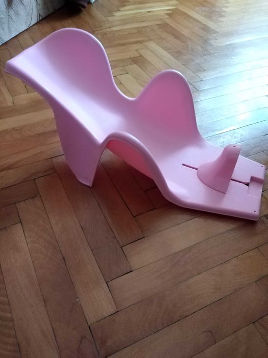 Бебешки шезлонг за къпане