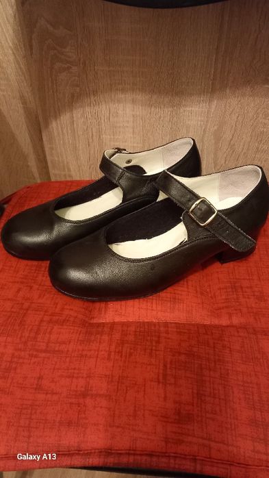 Предлагам нови скарпини