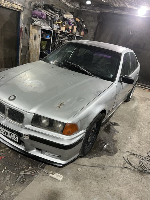 Продам бмв е 36 в хорошем состоянии