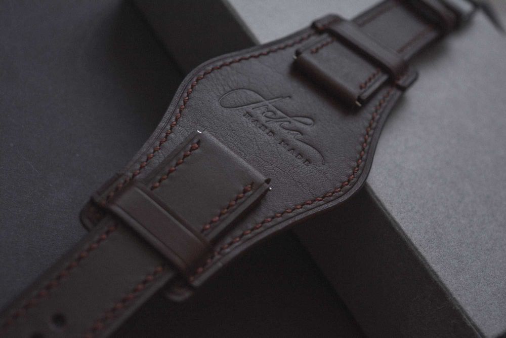 Кожаный ремешок для часов. Индивидуальный ремешок, ручной работы.