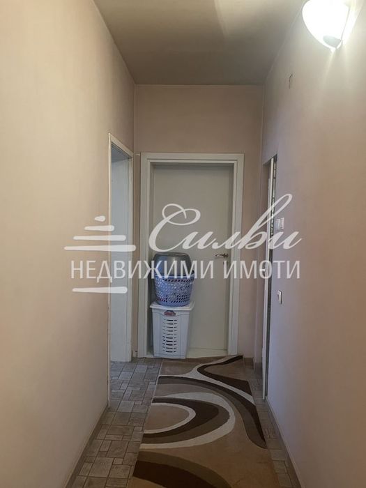 Етаж от ТУХЛЕНА къща на плоча - кв. Военно училище