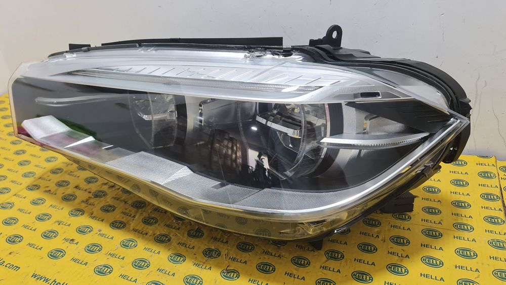 Far led adaptive BMW x5 f15 x6 f16 4822063 tms America Bucuresti