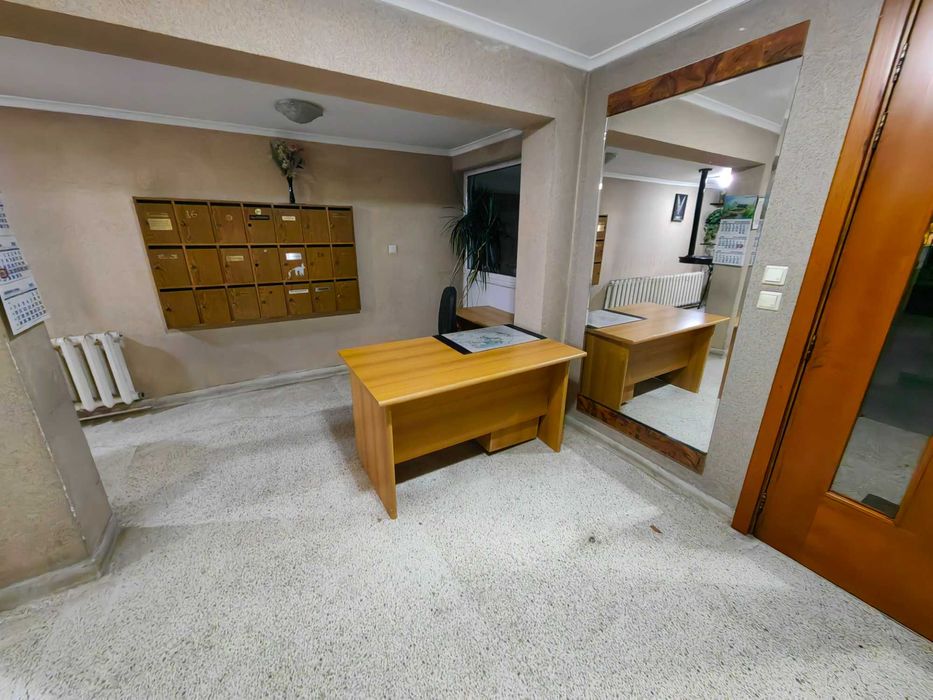 Продава се Тристаен апартамент в София, Гоце Делчев - 120 кв.м за 3084 €/кв.м - Снимка #5
