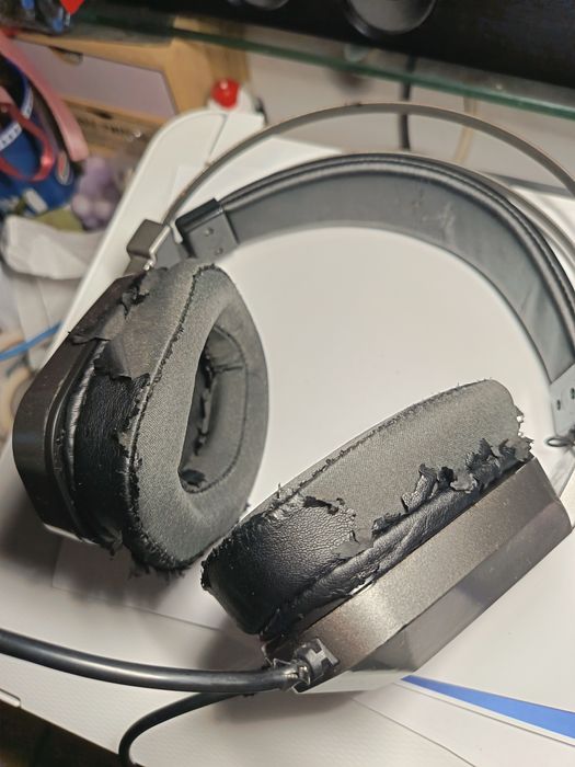 Căști myriam  de vânzare