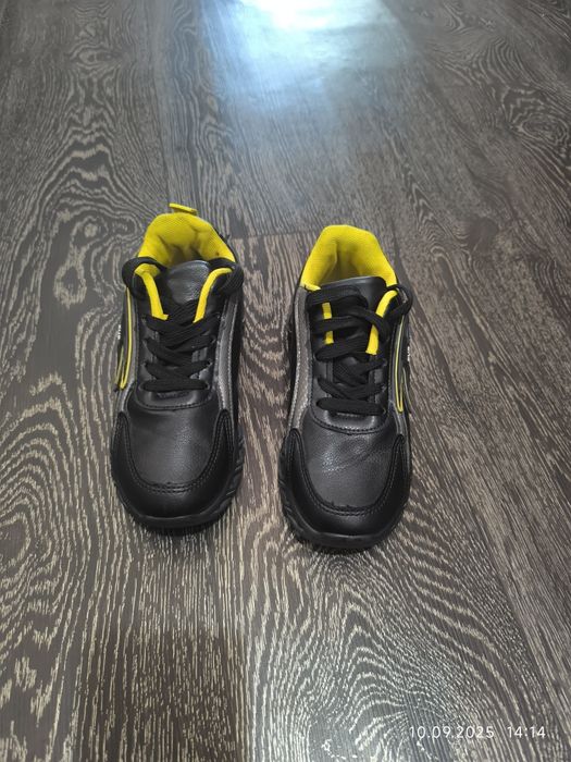 Кроссовки на мальчика