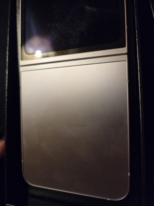 Samsung Z Flip 6, Silver Shadow, ГАРАНЦИОНЕН