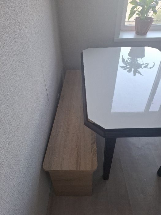 Продам Стол кухонный