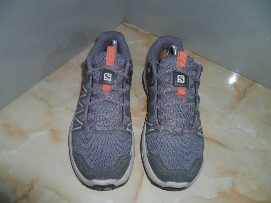Salomon туристически обувки №37
