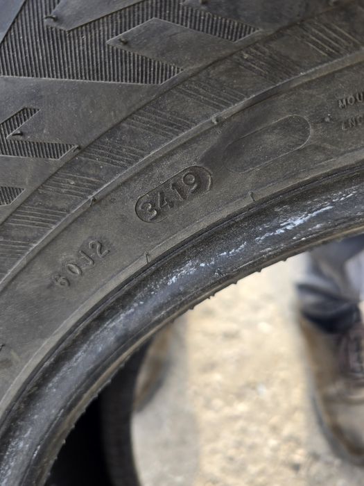 Anvelope de iarna 255-65r17 Nokian