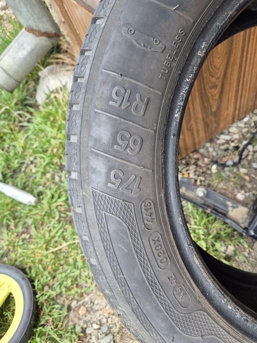 2 Cauciucuri de vara 175/ 65/ 15