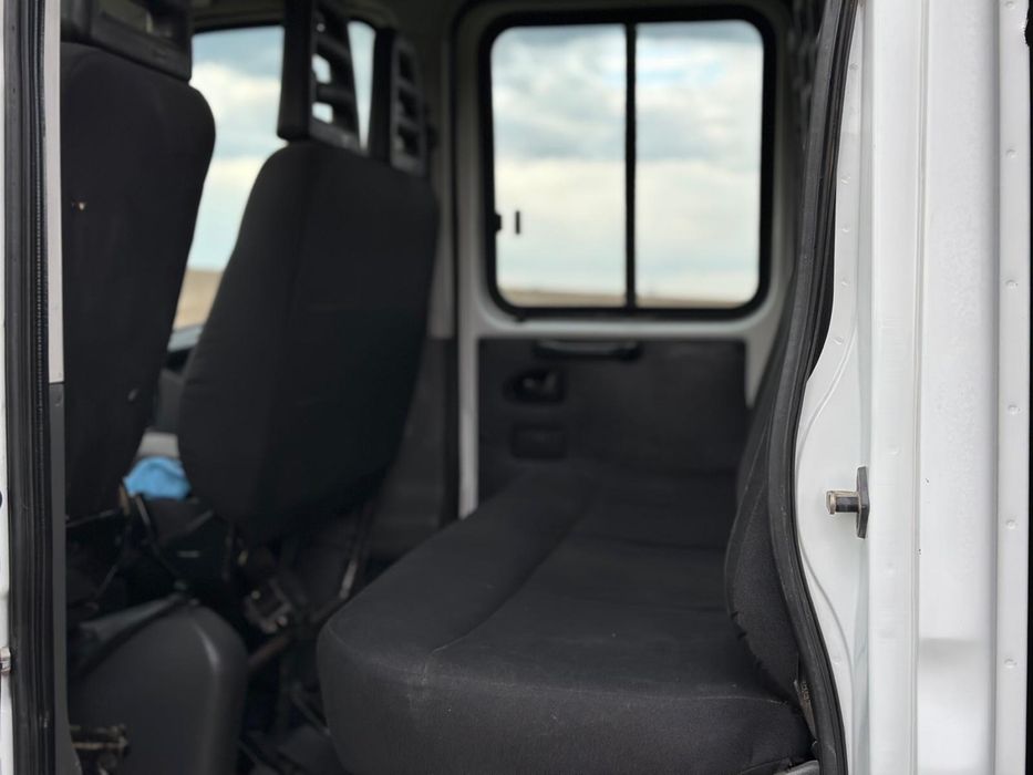 Iveco daily 2011 motor 3.0 basculabil  cu 7 locuri
