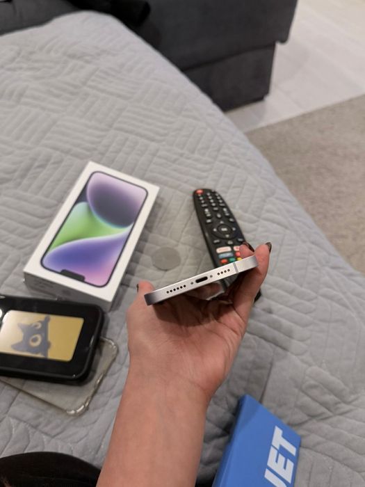 Продам IPhone 14Plus