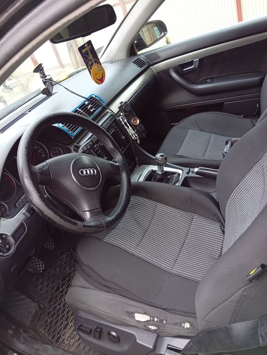 Audi a4 anul 2001