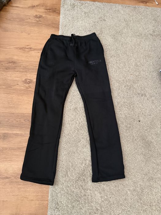 Pantaloni essentials