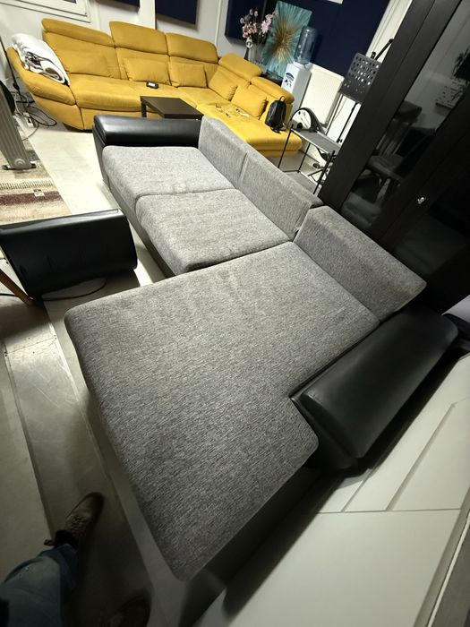 Coltar extensibil material textil