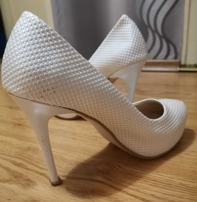 Официални обувки