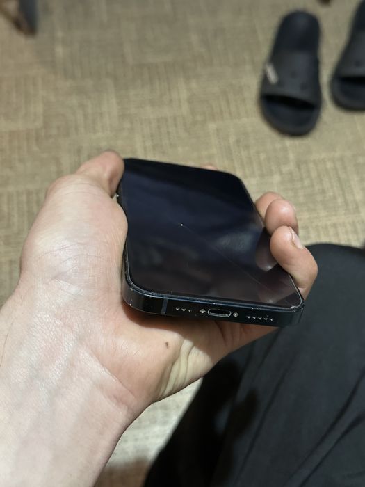 Iphone 13  256гб емкость 100