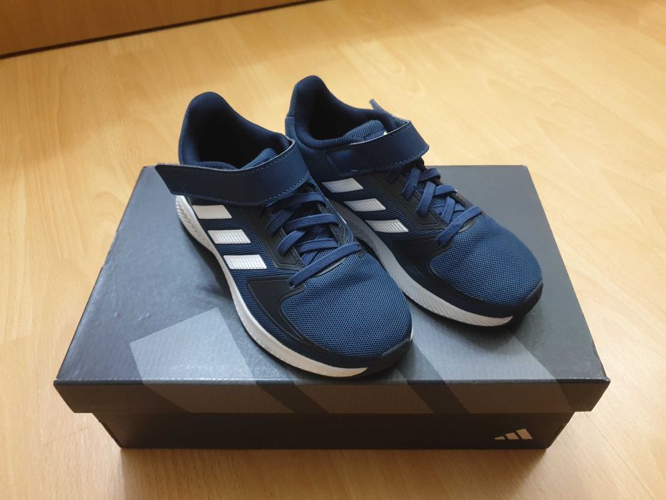 Adidasi originali Adidas marime 31 talpic 20cm ca noi