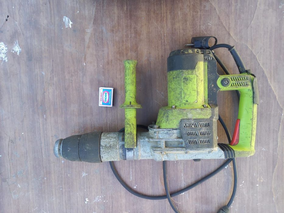 Перфоратор в хорошем состоянии