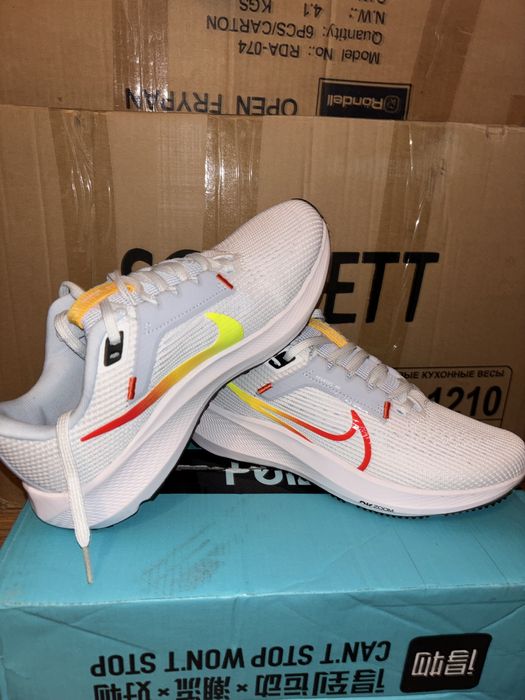 Кроссовки 37 размер  NIKE PEGASUS40