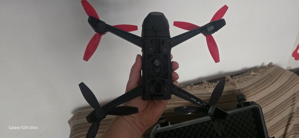 Drona Parrot Bepop 2