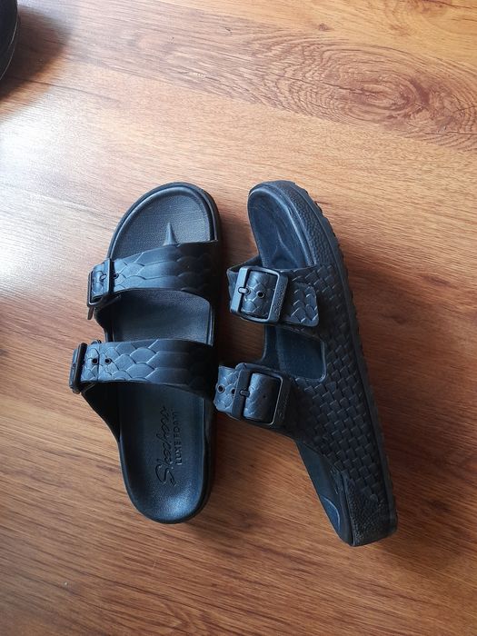 Skechers чехли 41 номер.