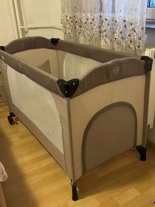 Patut bebe pliabil JUJU