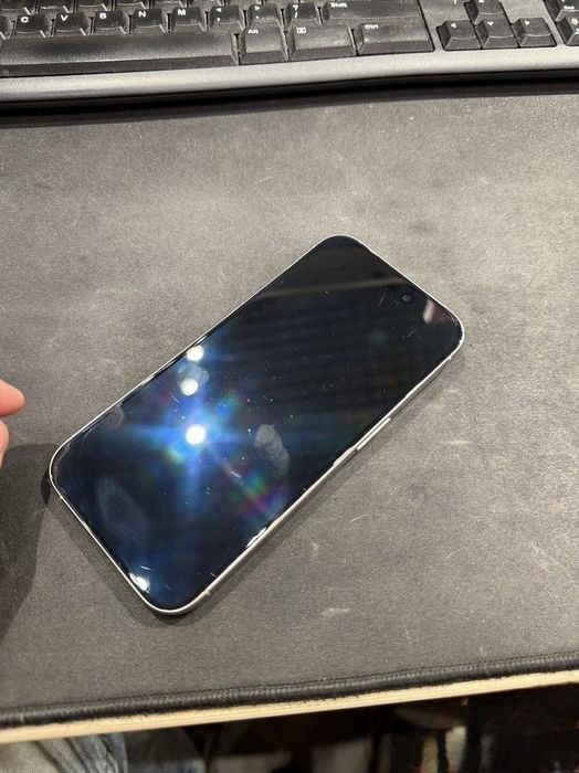 Iphone 15 pro 128 white