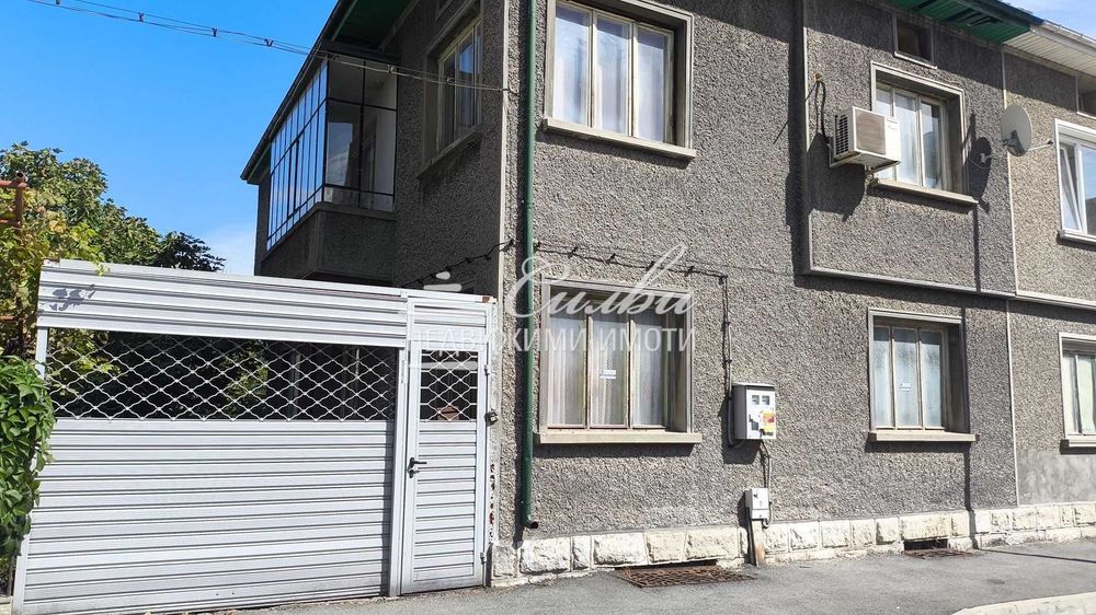 Продава се Къща в Шумен, Военно училище - 192 кв.м за 1875 €/кв.м - Снимка #12