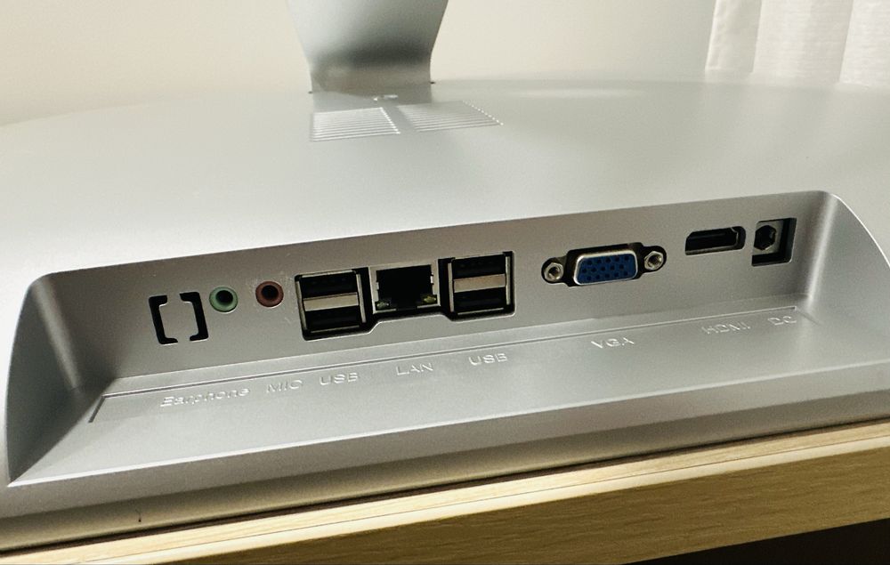 Моноблок 24" FullHD Intel Core i3 SSD 256GB Графика 2GB Windows 10 Pro