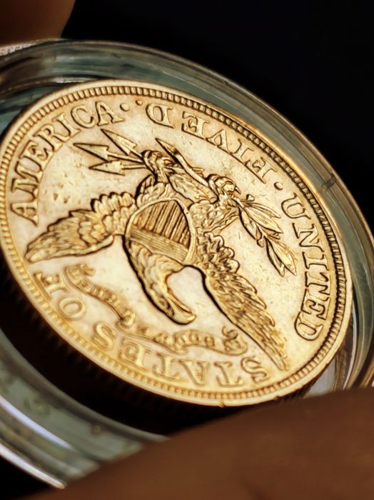5 долара 1908 год, злато 8.36 гр, проба 900/1000 (21.6 карата)