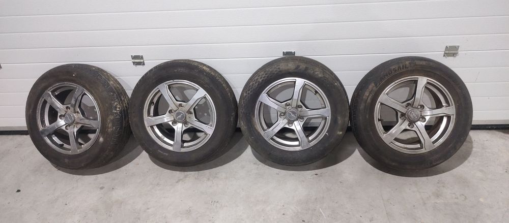 Roti Megan 3 Jante otel R15 5x114.3