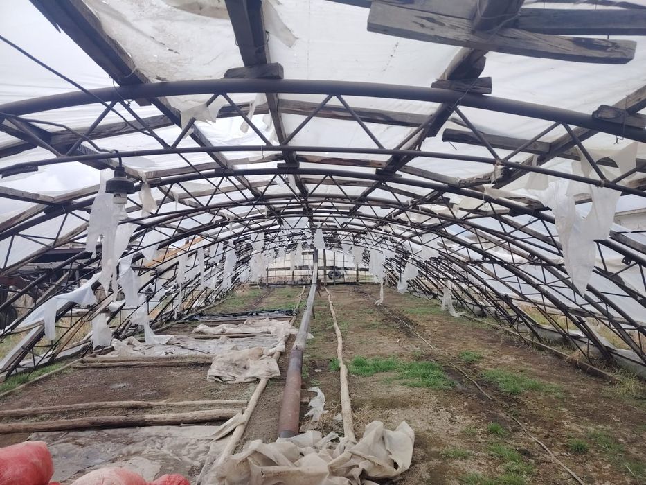 Продам теплицу за городом