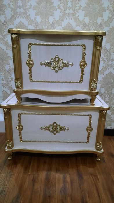 Chitadan yalangoch qizlar