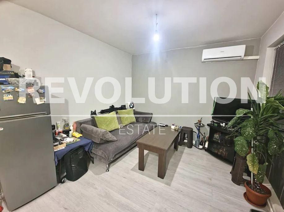 Дава се под наем Двустаен апартамент в Варна, Победа - 40 кв.м за 400 € - Снимка #1