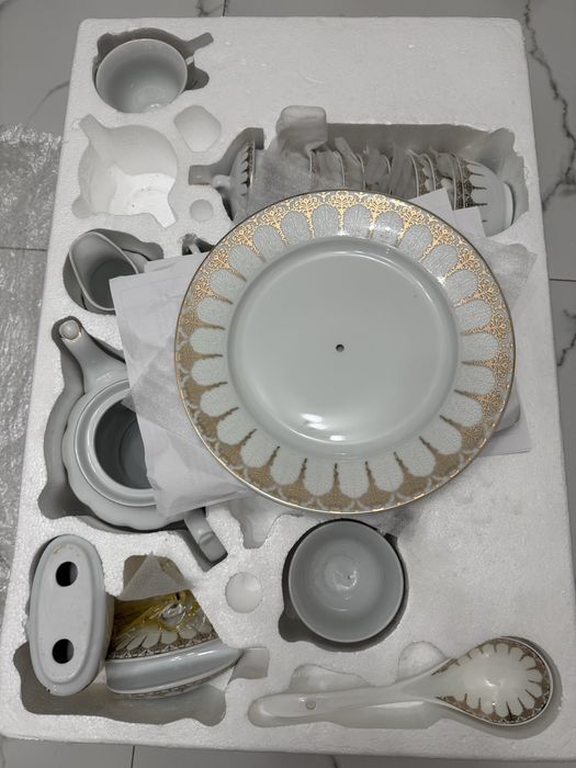 Набор посуды 138 предметов