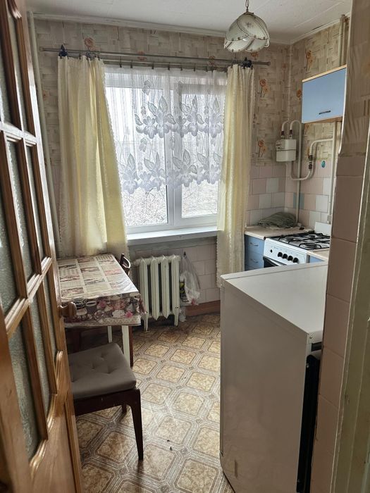 Продам 3 к магазин Северный 3/5