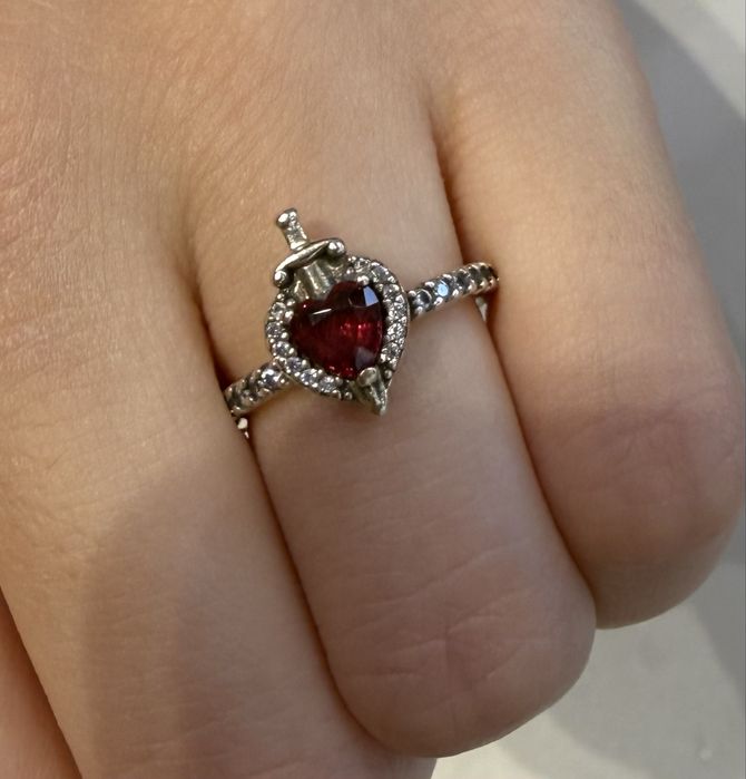 Кольцо оригинальное Pandora Disney Villains Evil Queen Ring