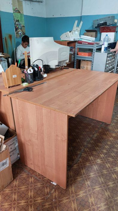 Стол  письменный