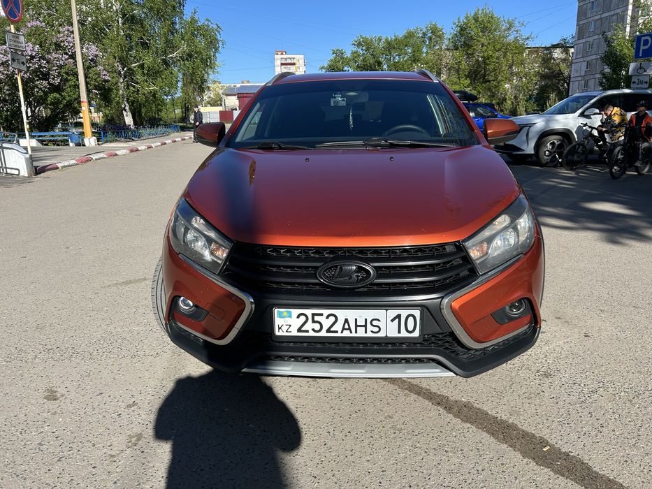 Продам Ладу Весту СВ Кросс