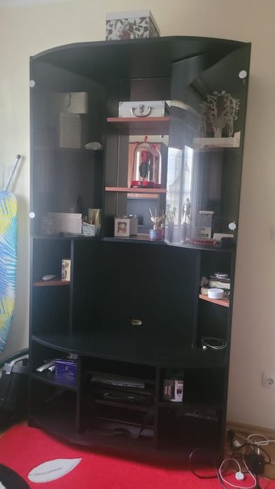 Corp de mobilă cu vitrină