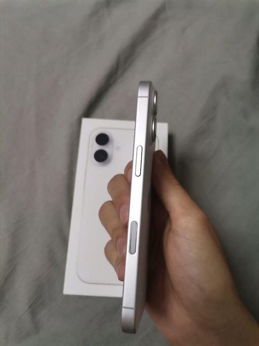 Iphone 17 e-sim, 256 gb, с гарантией