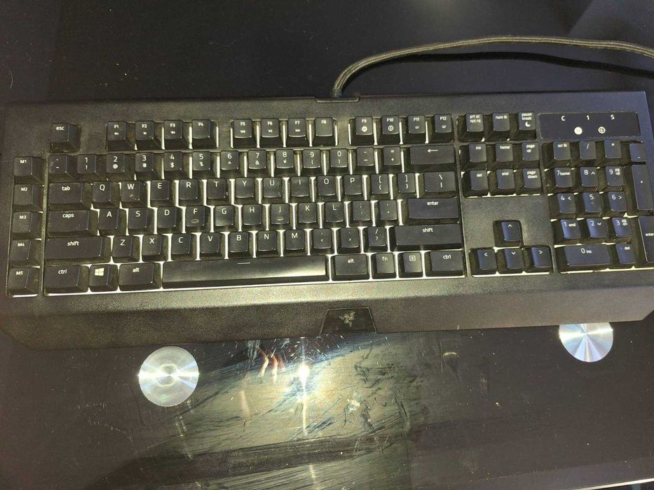 Геймърска клавиатура Razer Blackwidow Chroma V2
