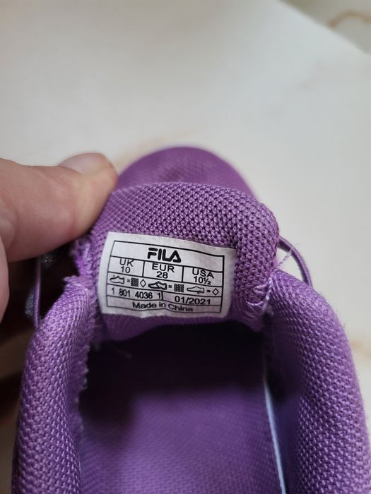 Vând adidași fetițe FILA