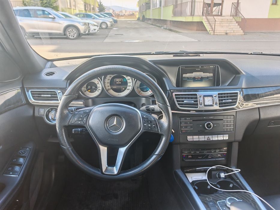 Mercedes - Benz E220 Blue TEC BlueEFICIENCY Edition
