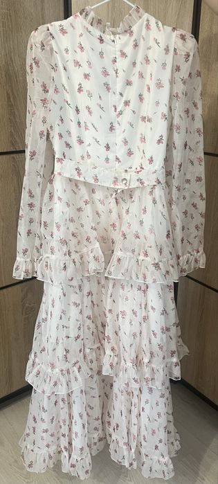 Платье вечернее