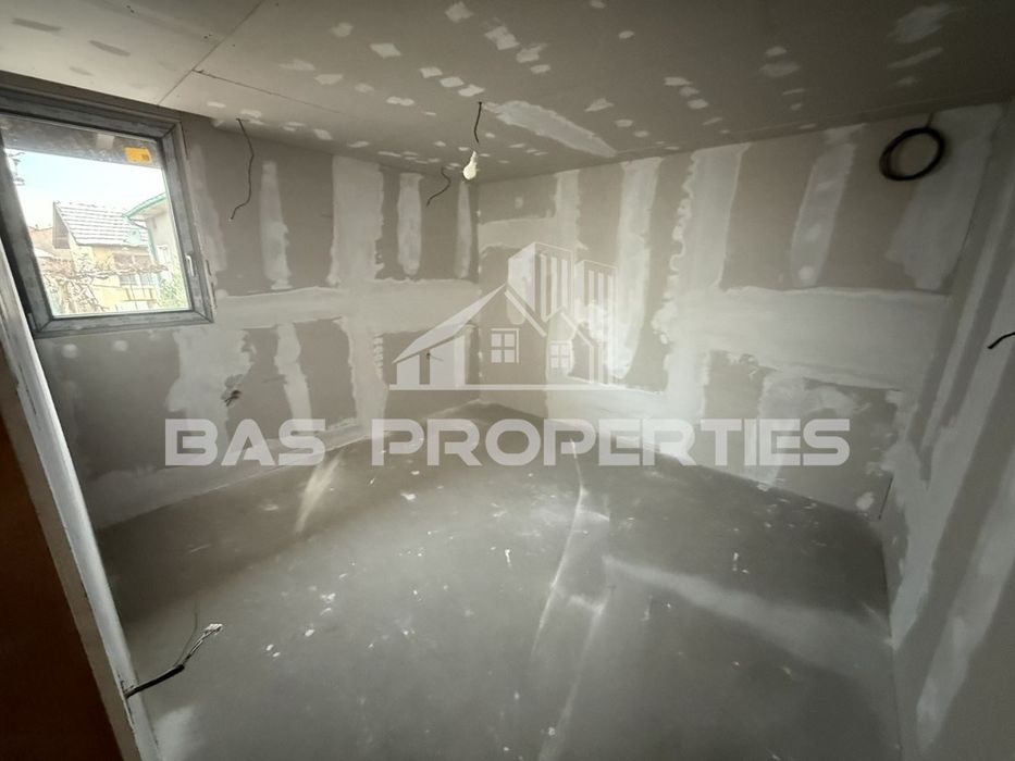 Къща в София, област-гр.Костинброд площ 125