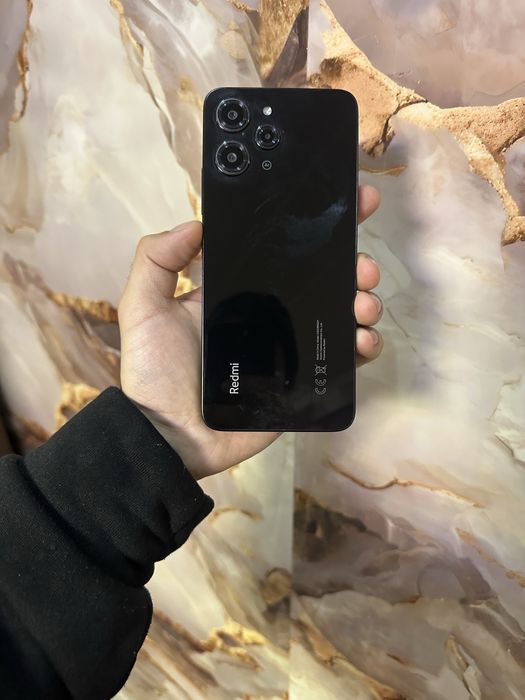 Продам телефон Redmi 12