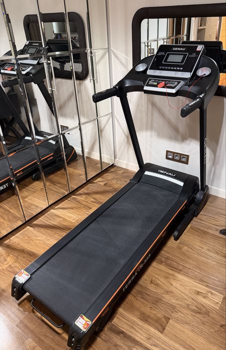 Беговая дорожка GENAU