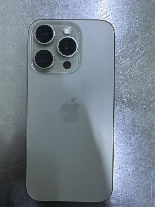Iphone 15 pro с гаранти